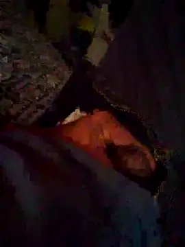 Snapshot of svk_05 chatting on 10-29-25, 09:22 svk 05 online show from 10-29-25, 09:22