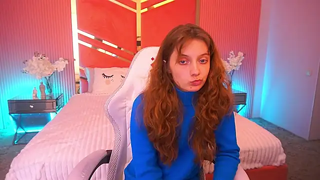 CuteeFoxy online show from 11-06-25, 02:51