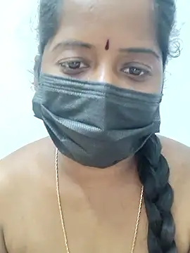 Snapshot of Tamil_Ponnu_Riya chatting on 01-08-26, 06:05 Tamil Ponnu Riya online show from 01-08-26, 06:05