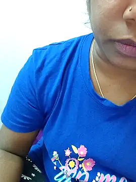 Snapshot of Tamil_Ponnu_Riya chatting on 05-09-26, 06:02 Tamil Ponnu Riya online show from 05-09-26, 06:02