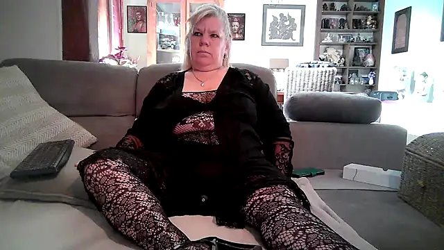 Snapshot of Bouddha-Angel chatting on 04-30-26, 07:04 Bouddha-Angel online show from 04-30-26, 07:04