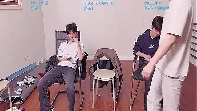 Snapshot of tyboys chatting on 10-15-25, 08:25 tyboys online show from 10-15-25, 08:25