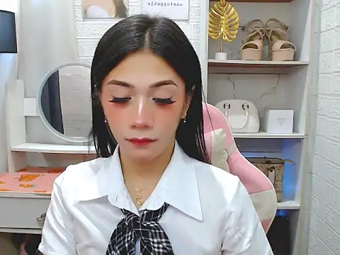 Snapshot of i_am_the_best_for_u chatting on 10-22-25, 10:31 i am the best for u online show from 10-22-25, 10:31