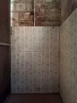 Snapshot of Motoboy100 chatting on 12-13-25, 08:14 Motoboy100 online show from 12-13-25, 08:14