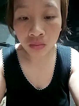 Snapshot of Mising5022 chatting on 12-18-25, 12:00 Mising5022 online show from 12-18-25, 12:00