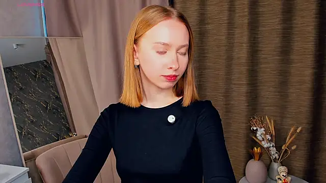 BereniceThull online show from 10-19-25, 04:57