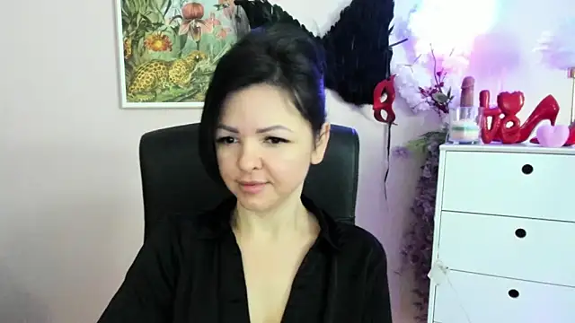 Mollybloom40 online show from 03-10-26, 07:24