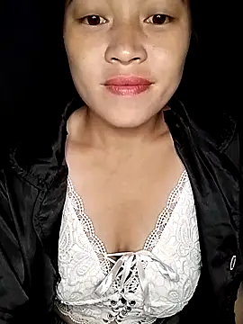 Snapshot of Hani-i chatting on 10-24-25, 08:55 Hani-i online show from 10-24-25, 08:55