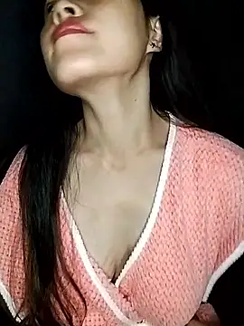 Snapshot of Hani-i chatting on 10-29-25, 10:00 Hani-i online show from 10-29-25, 10:00