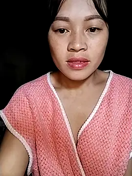 Snapshot of Hani-i chatting on 11-13-25, 10:41 Hani-i online show from 11-13-25, 10:41