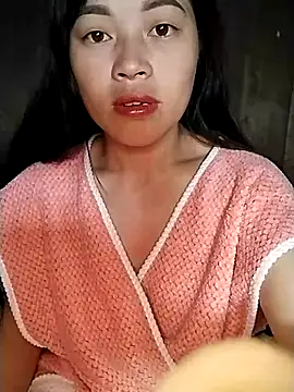 Snapshot of Hani-i chatting on 12-02-25, 09:10 Hani-i online show from 12-02-25, 09:10