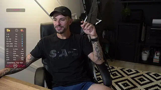 monsieurguitsxxx online show from 07-13-26, 11:57