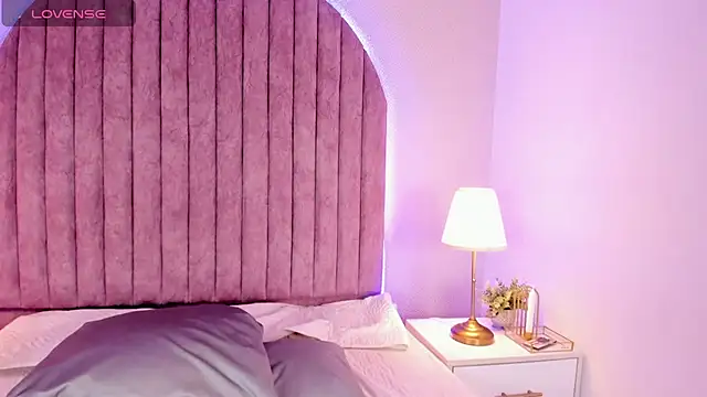 Snapshot of ShaylaDavis chatting on 02-02-26, 08:07 ShaylaDavis online show from 02-02-26, 08:07