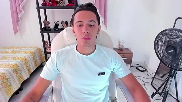 Hayden Boy  online show from 11-01-25, 07:16