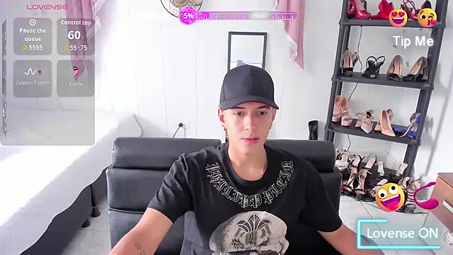 Hayden Boy  online show from 11-21-25, 07:01