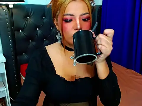 LovelyTs4U online show from 04-06-26, 10:16