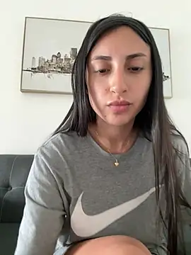 itsmiasofia online show from 02-25-26, 07:45