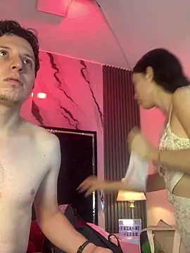 Snapshot of SsexCouplee chatting on 03-04-26, 11:27 SsexCouplee online show from 03-04-26, 11:27