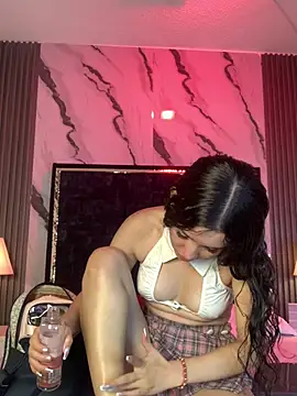 Snapshot of SsexCouplee chatting on 03-15-26, 10:21 SsexCouplee online show from 03-15-26, 10:21