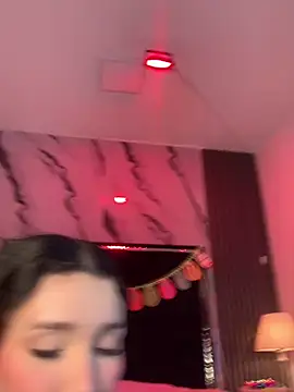 Snapshot of SsexCouplee chatting on 03-31-26, 11:38 SsexCouplee online show from 03-31-26, 11:38