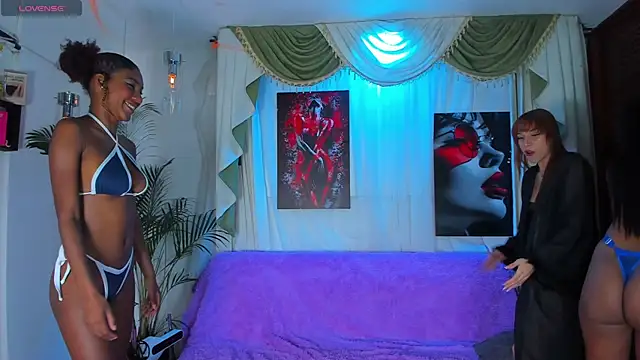 Snapshot of madams_worker chatting on 12-14-25, 08:02 madams worker online show from 12-14-25, 08:02