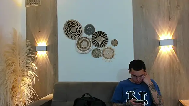 AnnieAndLeandro online show from 01-07-26, 08:11