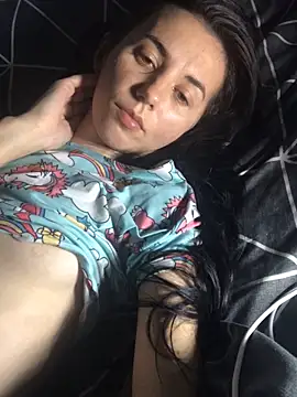 Snapshot of oliviya_mur chatting on 10-15-25, 08:31 oliviya mur online show from 10-15-25, 08:31