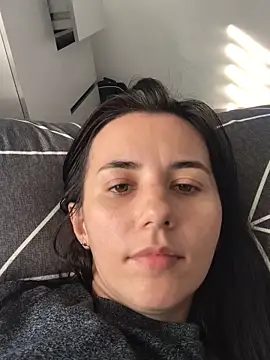 Snapshot of oliviya_mur chatting on 11-01-25, 11:12 oliviya mur online show from 11-01-25, 11:12