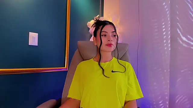 Snapshot of Rashel_Frost_ chatting on 06-18-26, 07:29 Rashel Frost online show from 06-18-26, 07:29
