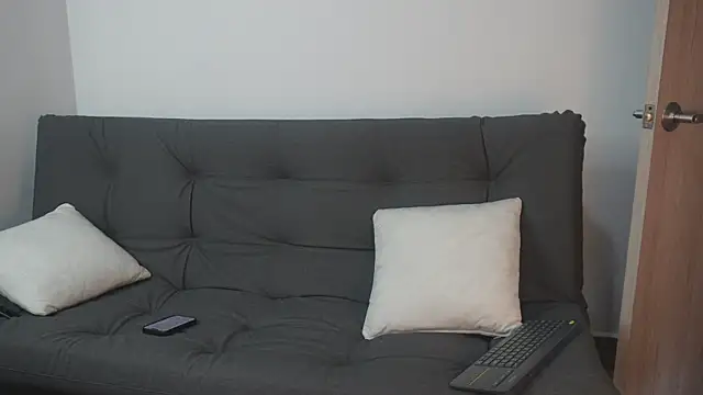 Dominick walker online show from 10-22-25, 06:51