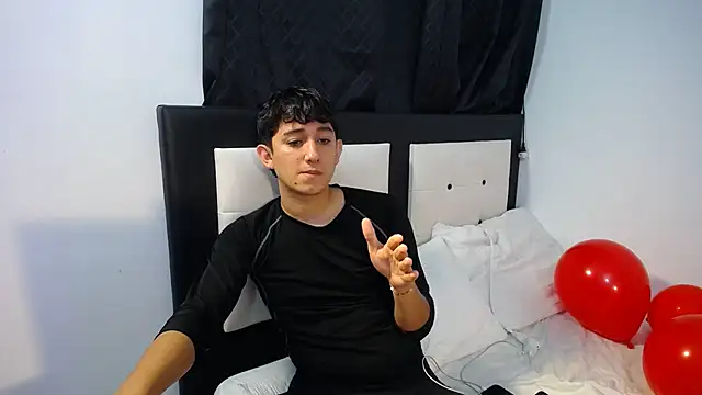 Snapshot of Dravith_Valery chatting on 02-15-26, 04:53 Dravith Valery online show from 02-15-26, 04:53