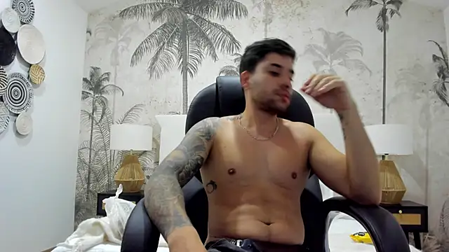 Mike montoya01 online show from 10-15-25, 05:07
