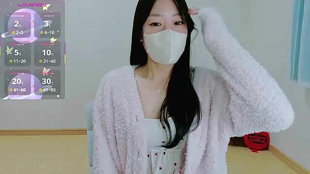 TSUKI circle online show from 11-27-25, 02:19