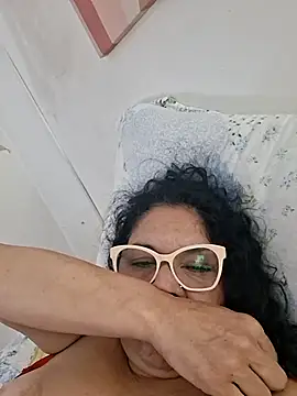 Caritovivi online show from 02-10-26, 01:21