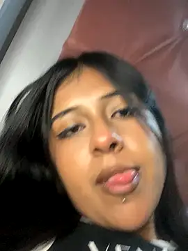 Alicia Sanz online show from 10-28-25, 06:06