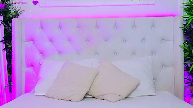 AriannaSins online show from 12-02-25, 02:01