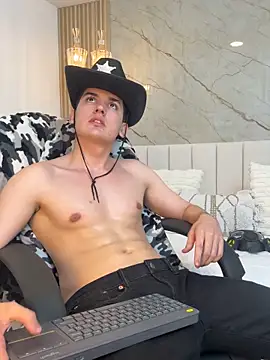 Valentino ceratii online show from 10-22-25, 06:13