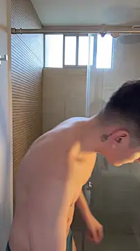 Valentino ceratii online show from 11-17-25, 07:52