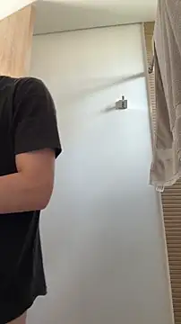 Valentino ceratii online show from 11-18-25, 06:34