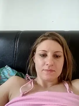 Snapshot of SandyCassie chatting on 04-27-26, 07:39 SandyCassie online show from 04-27-26, 07:39