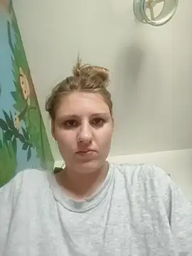 Snapshot of SandyCassie chatting on 06-16-26, 09:23 SandyCassie online show from 06-16-26, 09:23
