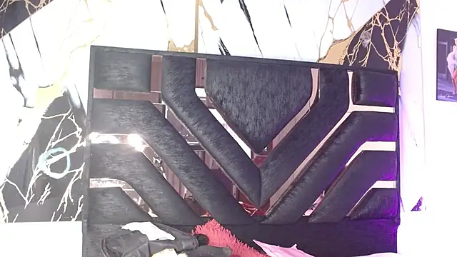 antonella rosecs online show from 11-20-25, 04:45