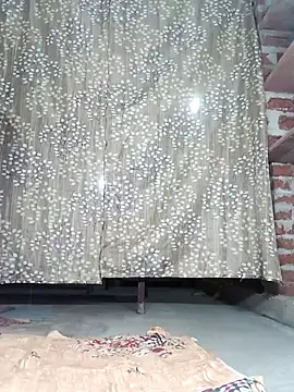 Snapshot of Rajni_chauhan chatting on 12-15-25, 12:04 Rajni chauhan online show from 12-15-25, 12:04