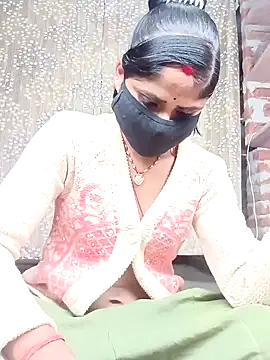 Snapshot of Rajni_chauhan chatting on 01-12-26, 04:23 Rajni chauhan online show from 01-12-26, 04:23