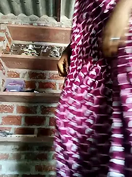 Snapshot of Rajni_chauhan chatting on 02-11-26, 07:57 Rajni chauhan online show from 02-11-26, 07:57