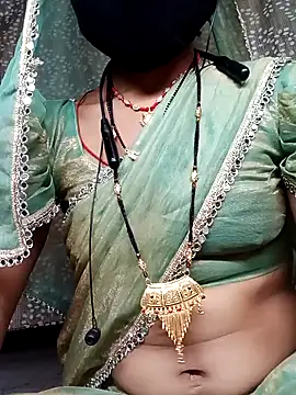 Snapshot of Rajni_chauhan chatting on 02-14-26, 05:21 Rajni chauhan online show from 02-14-26, 05:21