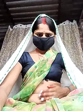 Snapshot of Rajni_chauhan chatting on 02-15-26, 04:03 Rajni chauhan online show from 02-15-26, 04:03