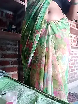 Snapshot of Rajni_chauhan chatting on 02-26-26, 06:34 Rajni chauhan online show from 02-26-26, 06:34