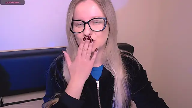 AllaLeomz online show from 10-23-25, 06:45