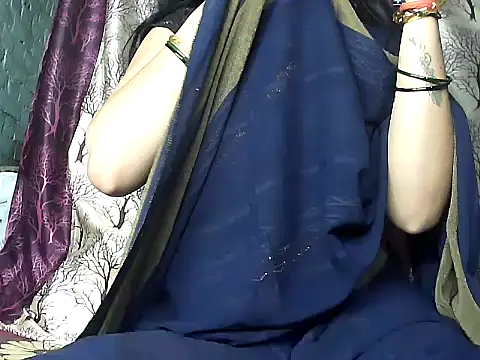 Snapshot of diksha--s chatting on 11-27-25, 07:27 diksha--s online show from 11-27-25, 07:27